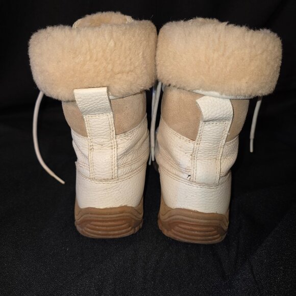 Ugg Australia Adirondack Boot II White Women's Winter Boots - Picture 5 of 15